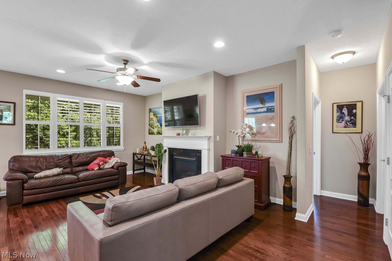 19 Bristol Lane Rocky River OH 44116