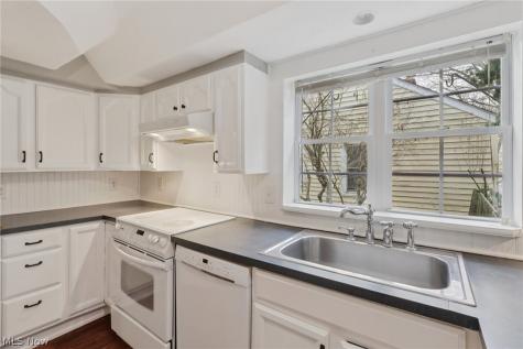 26626 Osborn Road Bay Village OH 44140