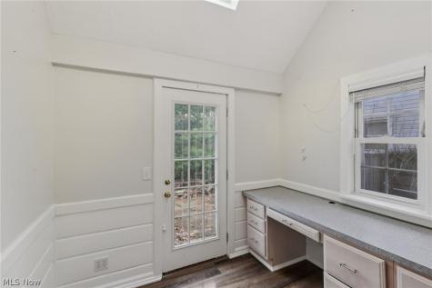 26626 Osborn Road Bay Village OH 44140