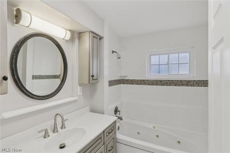 26626 Osborn Road Bay Village OH 44140