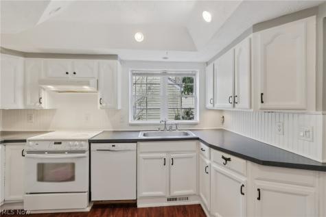 26626 Osborn Road Bay Village OH 44140