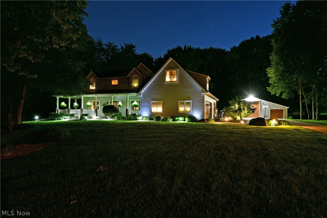 6752 Brookhollow Drive Lordstown OH 44481