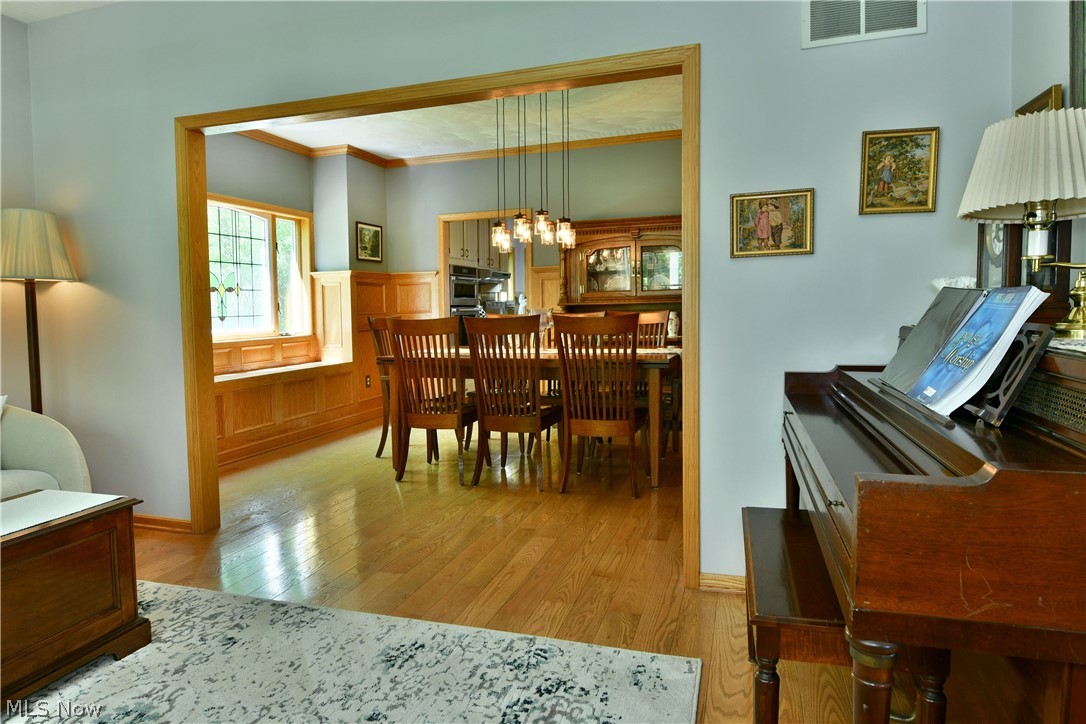 6752 Brookhollow Drive Lordstown OH 44481