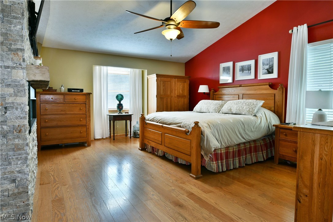 6752 Brookhollow Drive Lordstown OH 44481