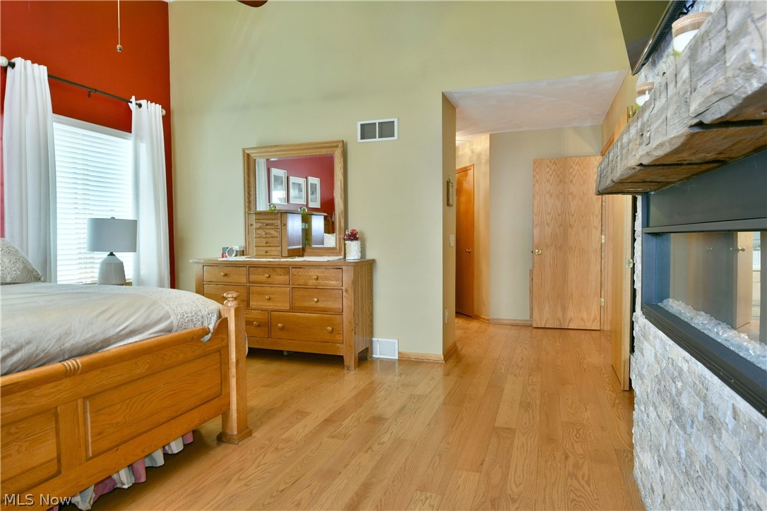 6752 Brookhollow Drive Lordstown OH 44481