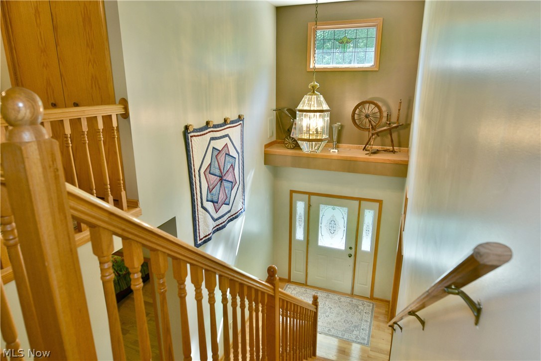 6752 Brookhollow Drive Lordstown OH 44481