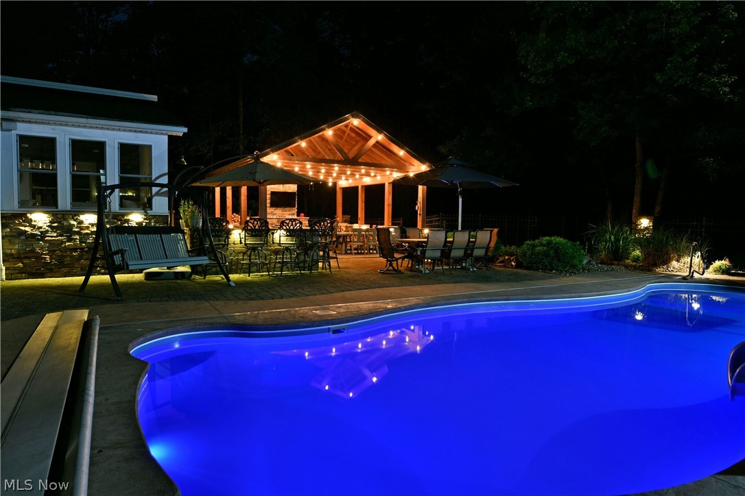 6752 Brookhollow Drive Lordstown OH 44481