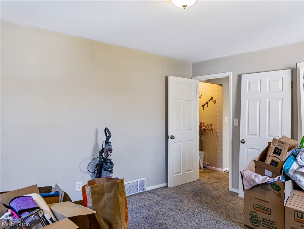 17007 Invermere Avenue Cleveland OH 44128
