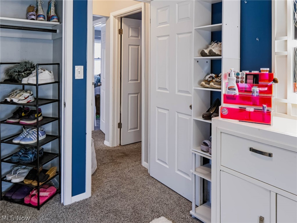 17007 Invermere Avenue Cleveland OH 44128