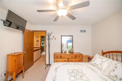8359 Stoney Creek Drive Youngstown OH 44512