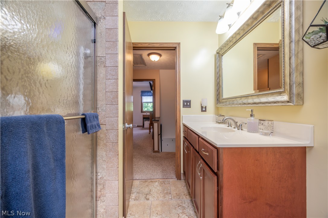 8359 Stoney Creek Drive Youngstown OH 44512