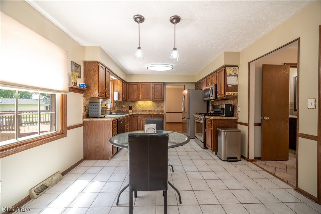 8359 Stoney Creek Drive Youngstown OH 44512
