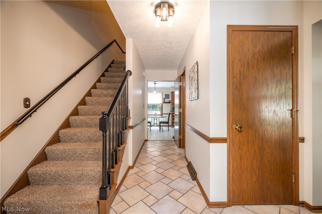 8359 Stoney Creek Drive Youngstown OH 44512