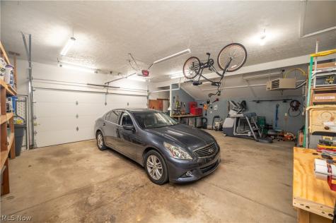 8359 Stoney Creek Drive Youngstown OH 44512