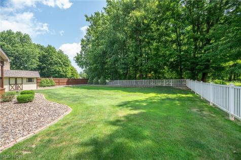 8359 Stoney Creek Drive Youngstown OH 44512