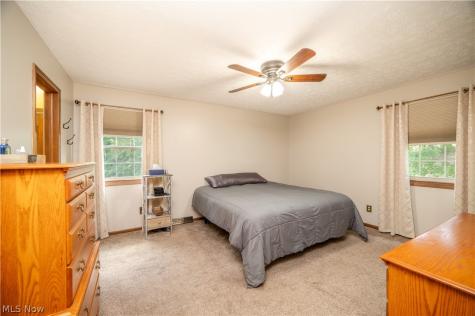 8359 Stoney Creek Drive Youngstown OH 44512