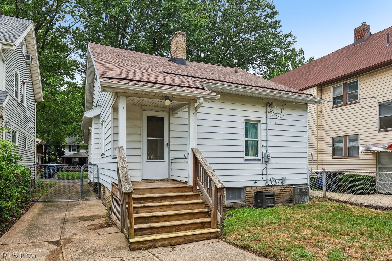 3303 W 130th Street Cleveland OH 44111