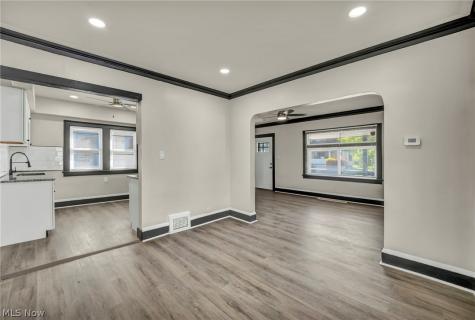12813 Angelus Avenue Cleveland OH 44105