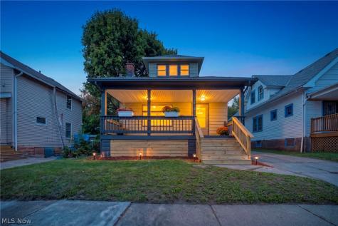 12813 Angelus Avenue Cleveland OH 44105