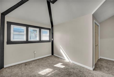 12813 Angelus Avenue Cleveland OH 44105