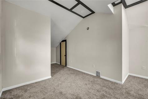 12813 Angelus Avenue Cleveland OH 44105