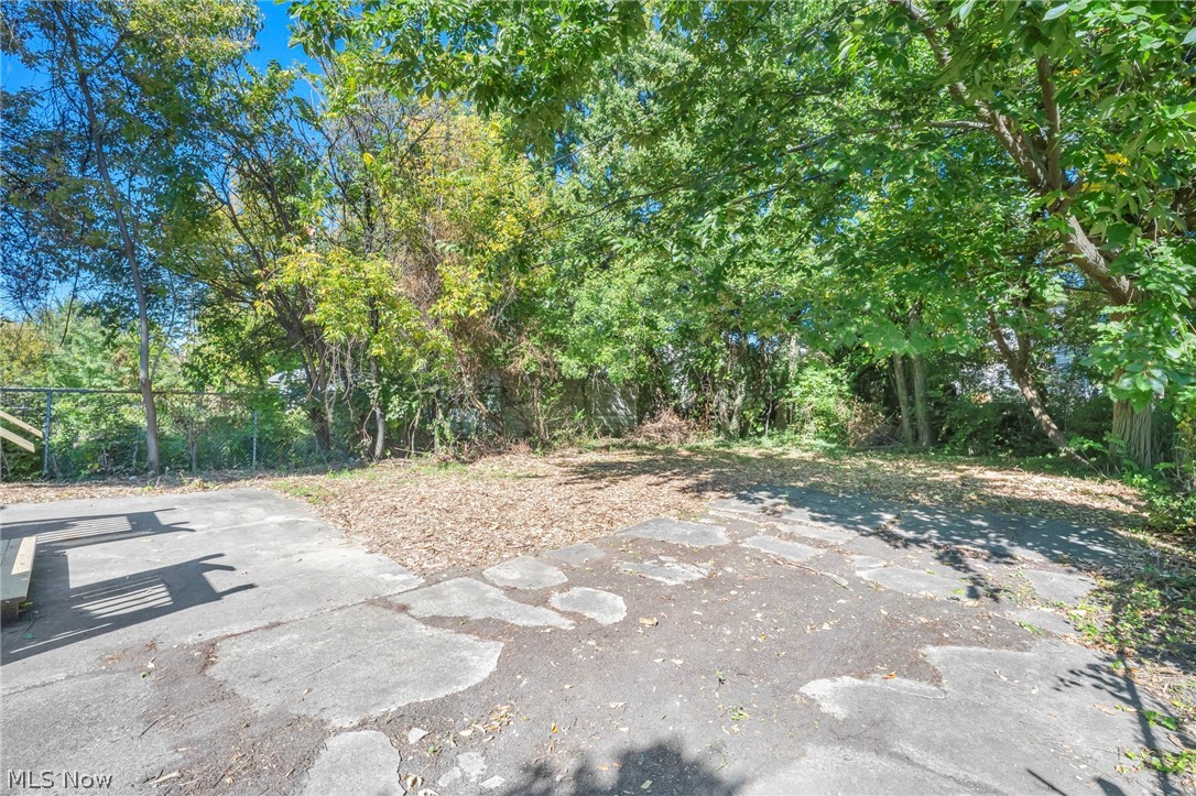 12813 Angelus Avenue Cleveland OH 44105