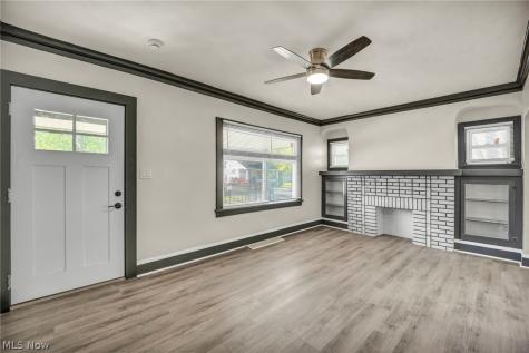 12813 Angelus Avenue Cleveland OH 44105