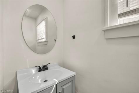 12813 Angelus Avenue Cleveland OH 44105