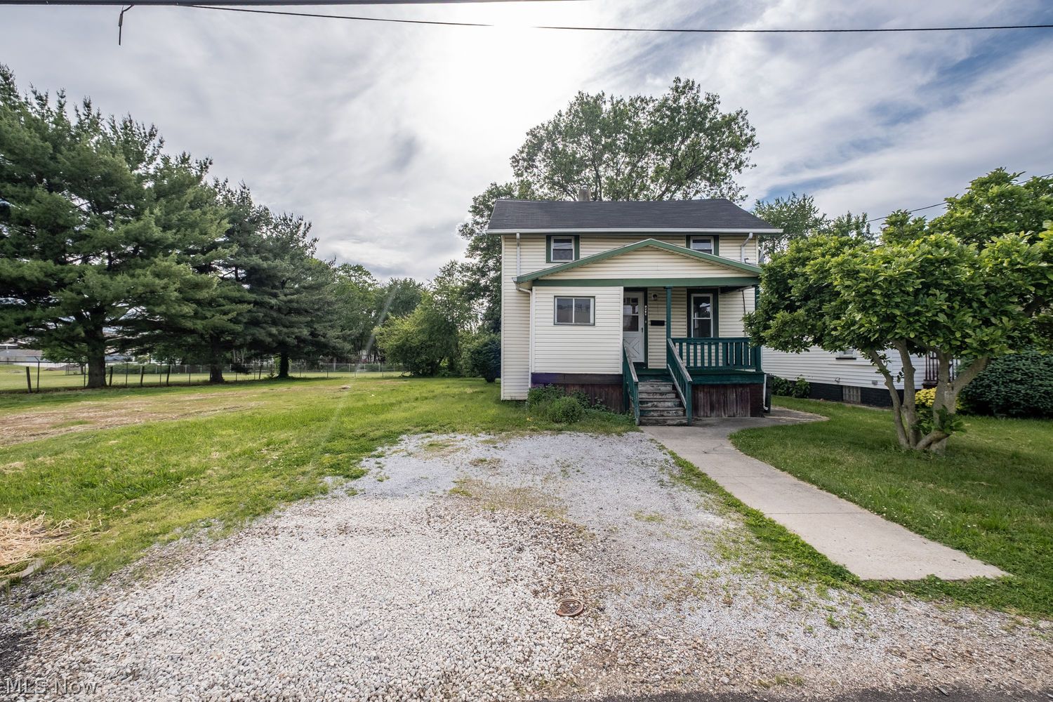 1533 Wayne Avenue NE Canton OH 44705