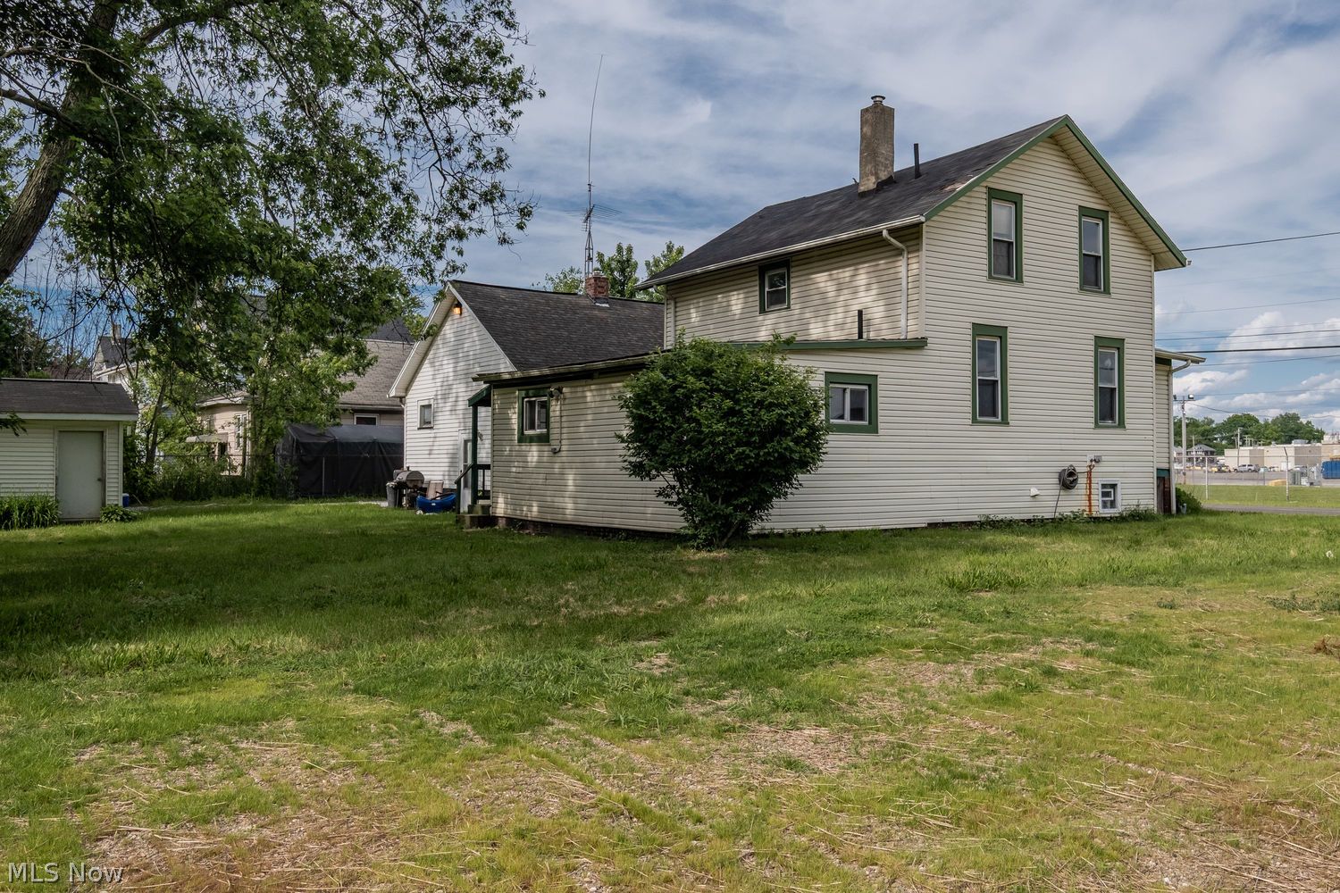1533 Wayne Avenue NE Canton OH 44705