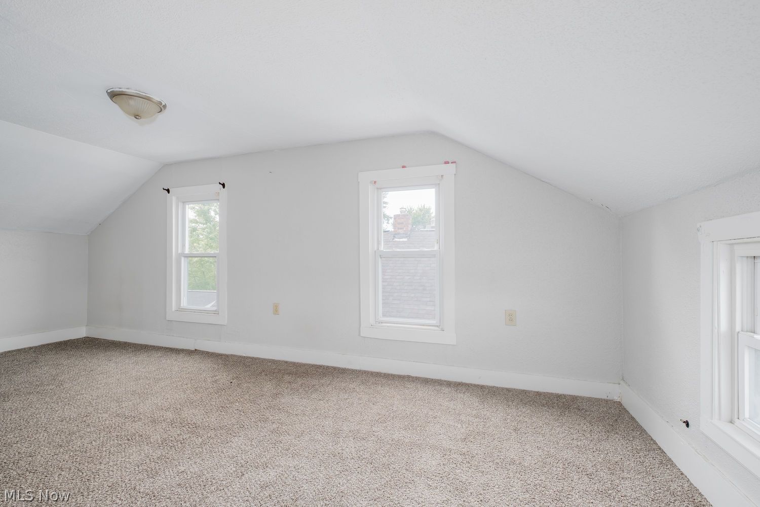1533 Wayne Avenue NE Canton OH 44705