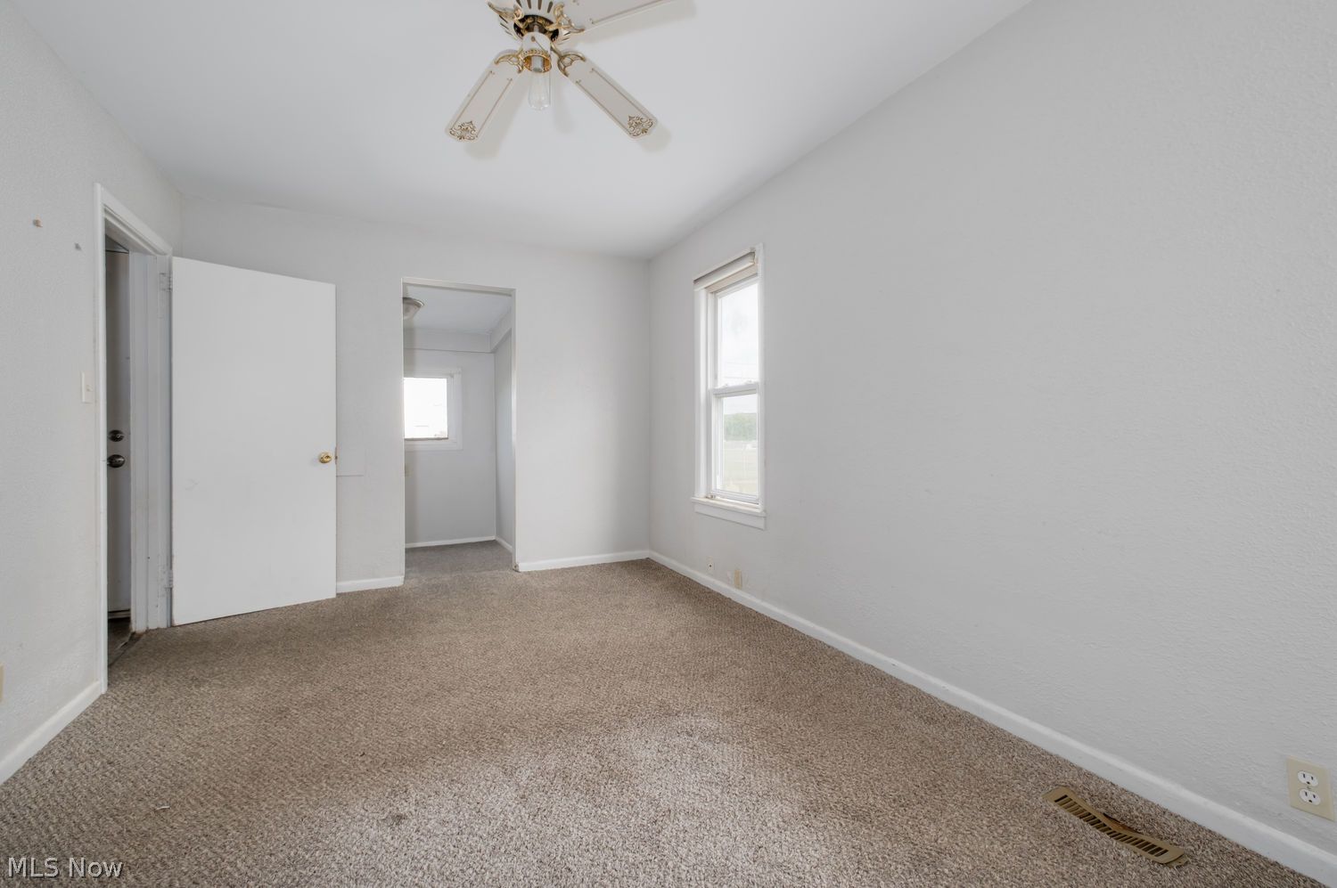 1533 Wayne Avenue NE Canton OH 44705