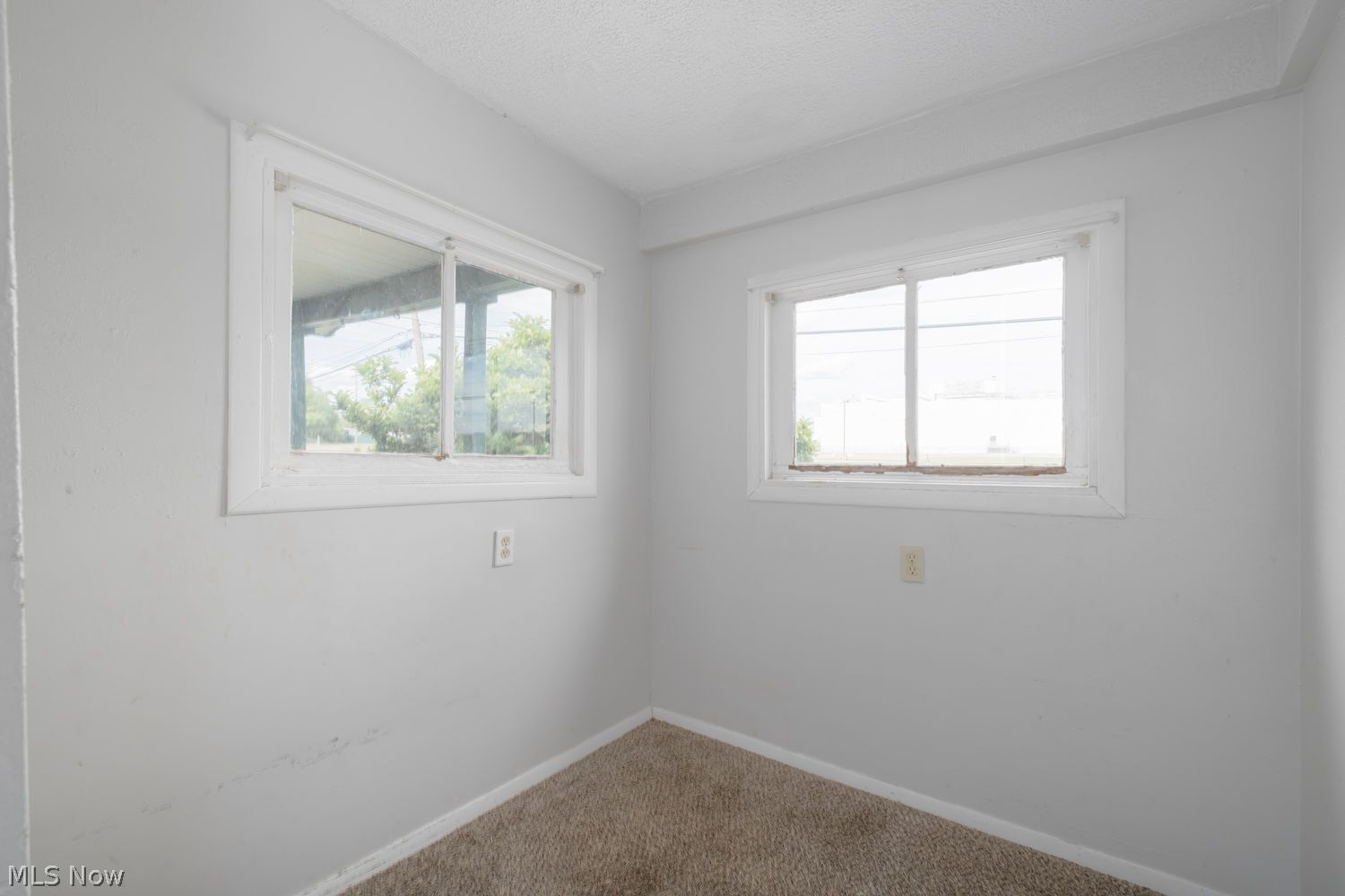 1533 Wayne Avenue NE Canton OH 44705