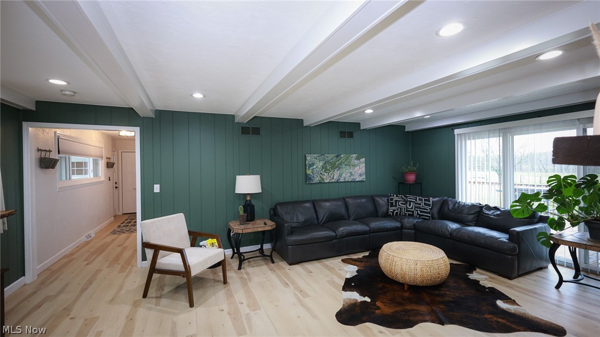 13177 Beaver Springfield Road New Springfield OH 44443