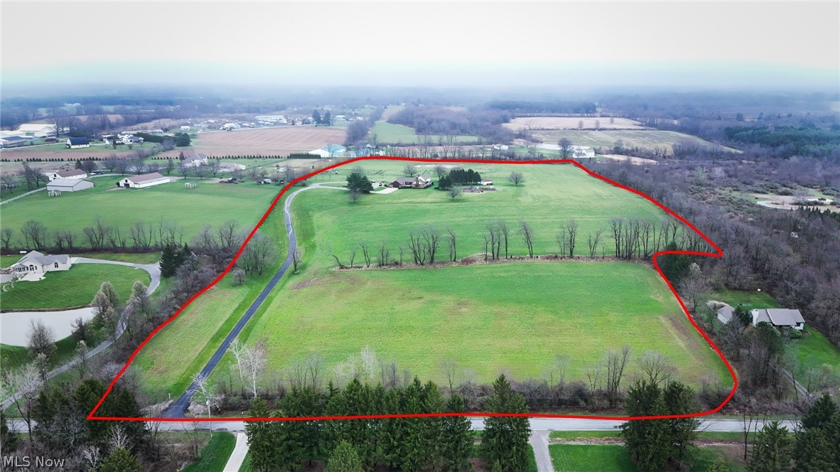 13177 Beaver Springfield Road New Springfield OH 44443