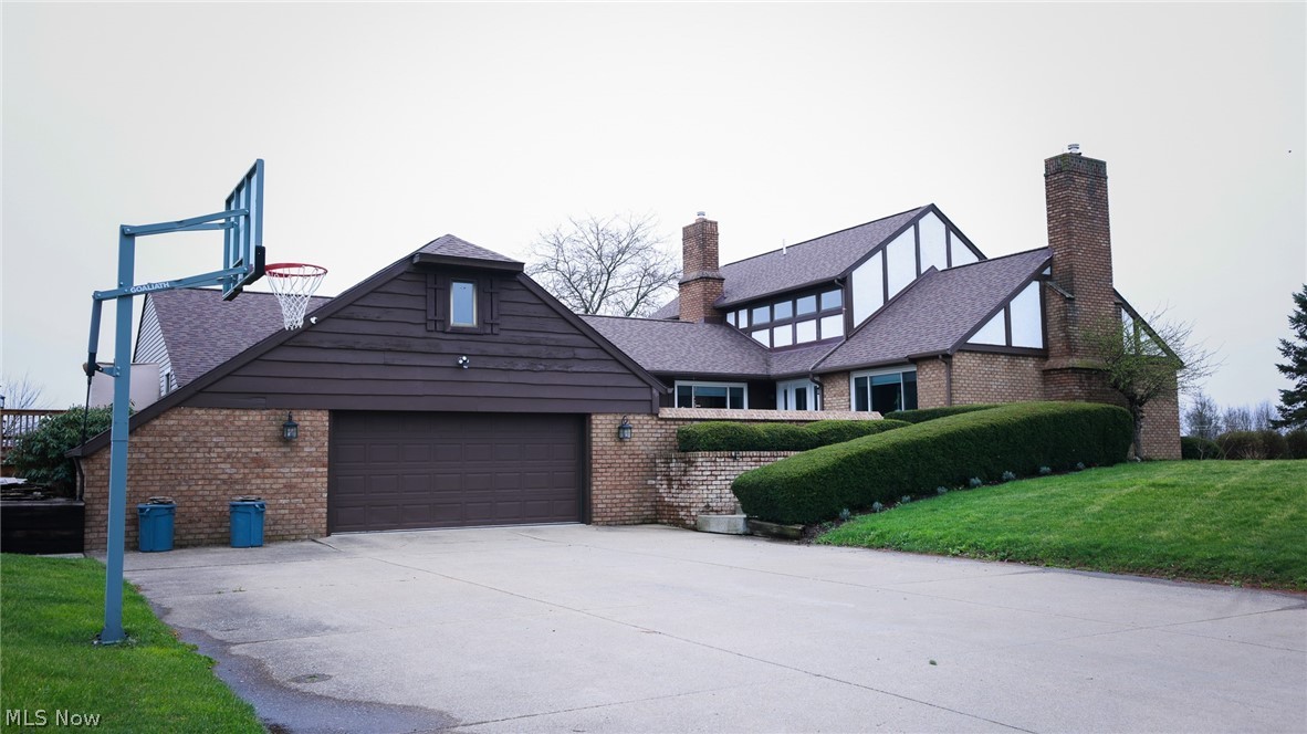 13177 Beaver Springfield Road New Springfield OH 44443