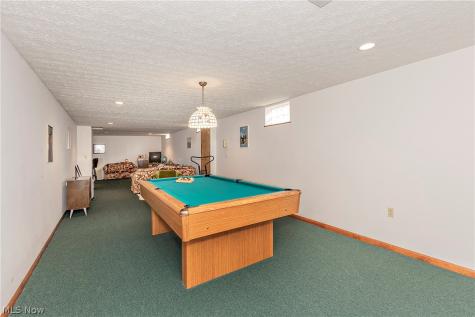 7681 Plumwood Lane Seven Hills OH 44131