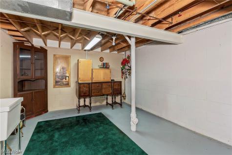 7681 Plumwood Lane Seven Hills OH 44131