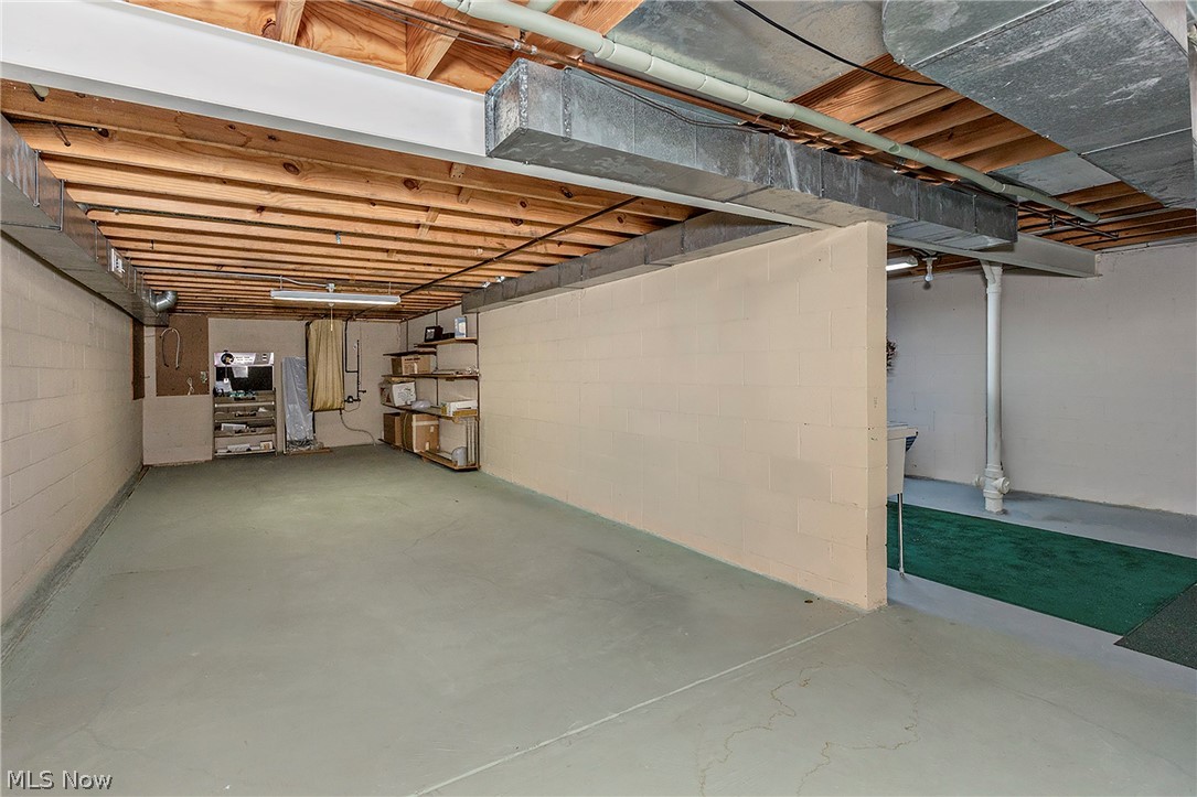 7681 Plumwood Lane Seven Hills OH 44131