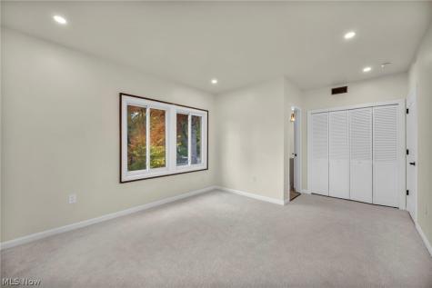 1555 W Market Street Akron OH 44313