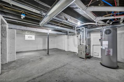 1555 W Market Street Akron OH 44313