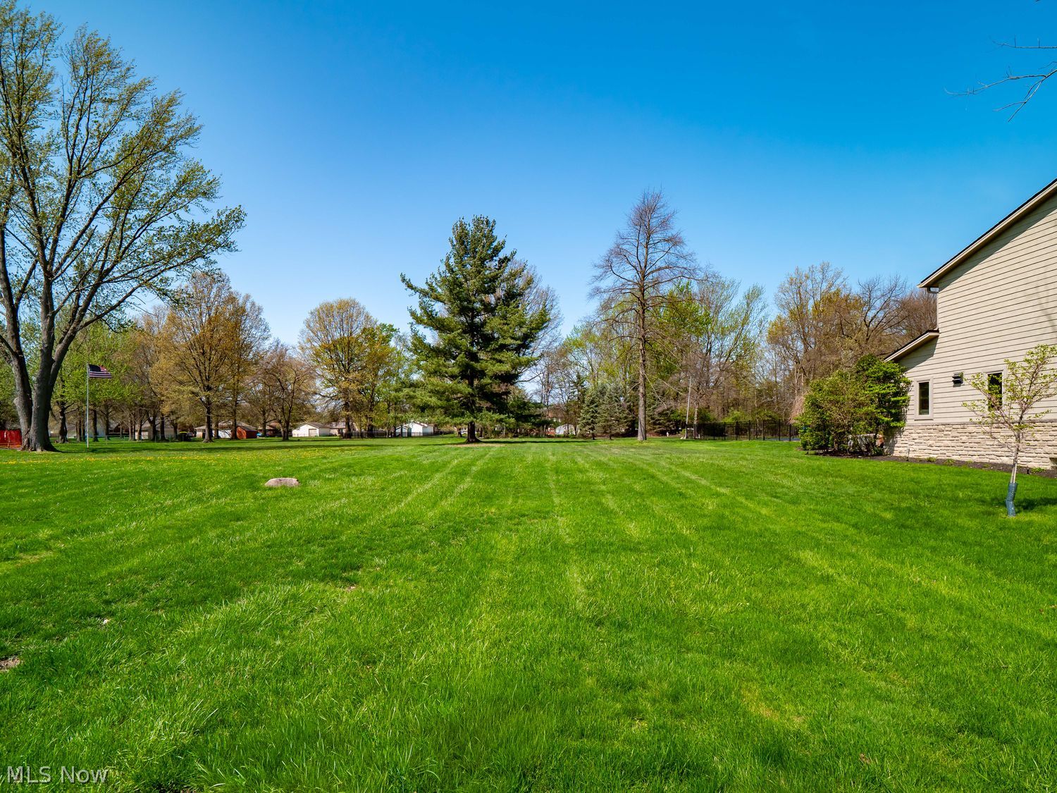 1800 Horseshoe Boulevard Westlake OH 44145