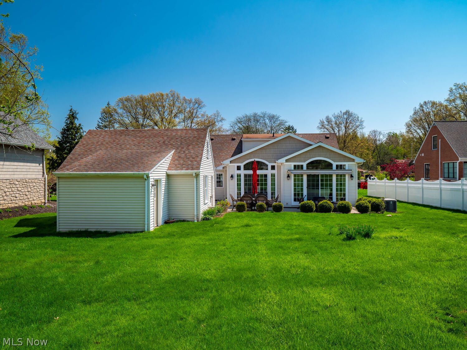 1800 Horseshoe Boulevard Westlake OH 44145