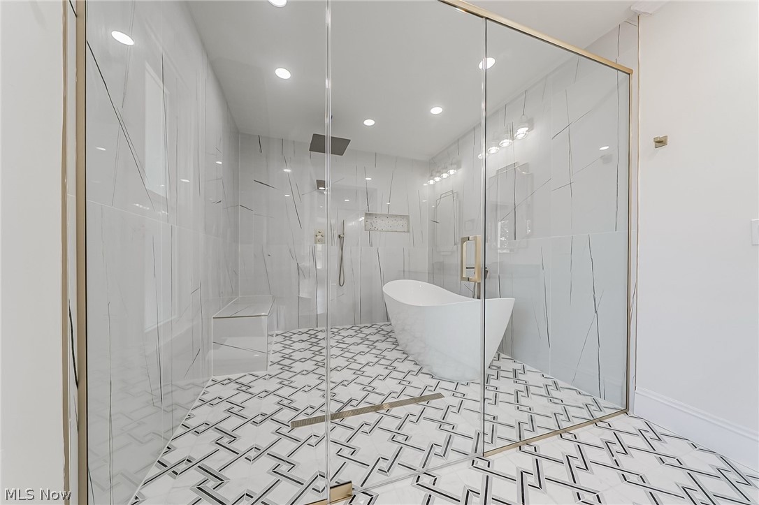 10908 Lake Avenue Cleveland OH 44102