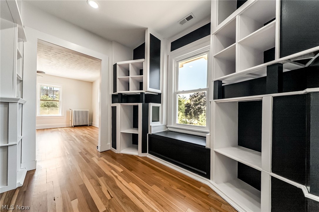 10908 Lake Avenue Cleveland OH 44102