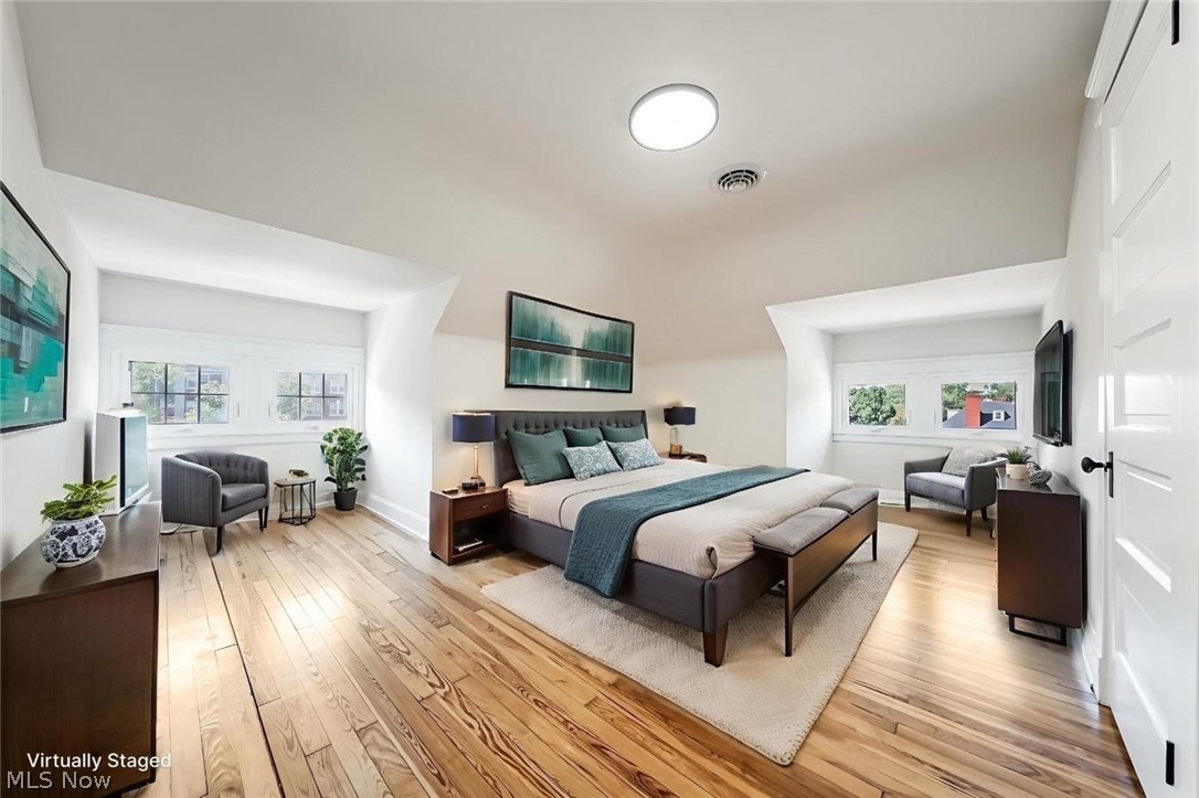 10908 Lake Avenue Cleveland OH 44102