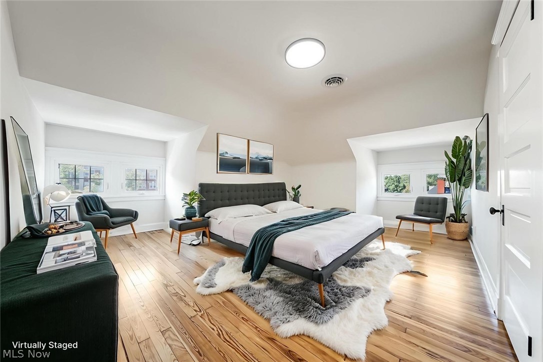 10908 Lake Avenue Cleveland OH 44102