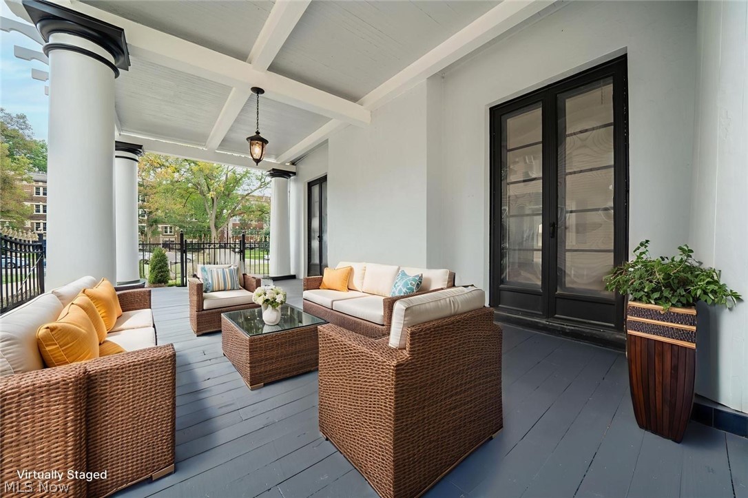 10908 Lake Avenue Cleveland OH 44102