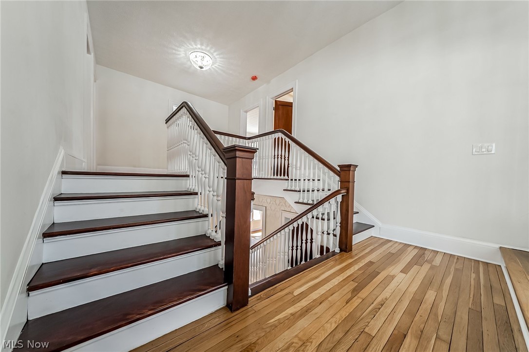 10908 Lake Avenue Cleveland OH 44102