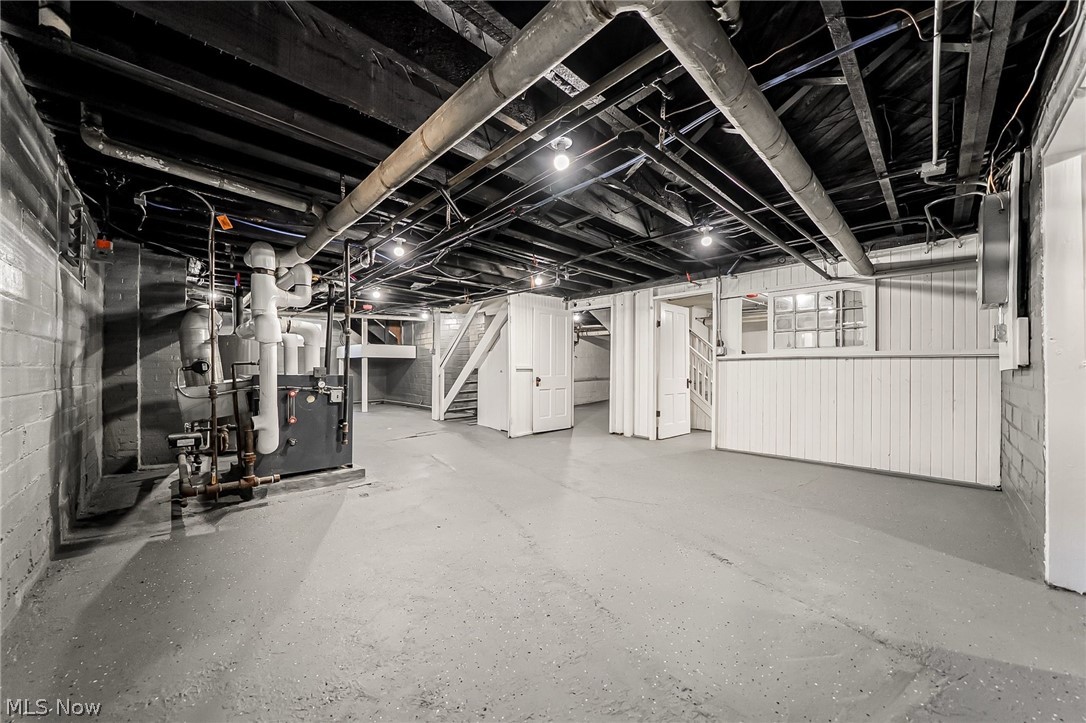 10908 Lake Avenue Cleveland OH 44102